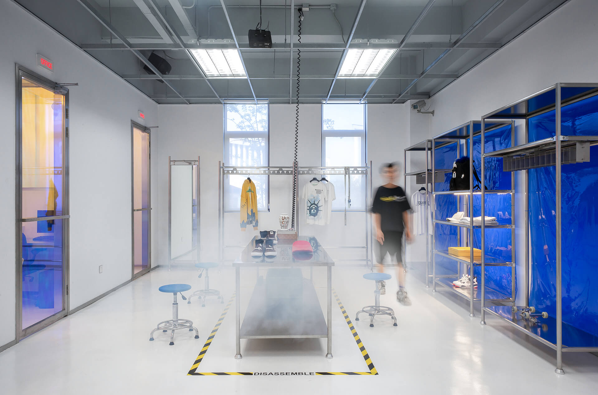 Frameweb A Hangzhou streetwear store shows how to attract a trendy