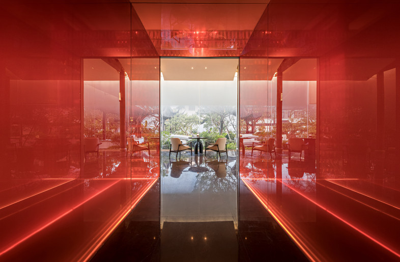 Corridor - Shi Xiang Wan He