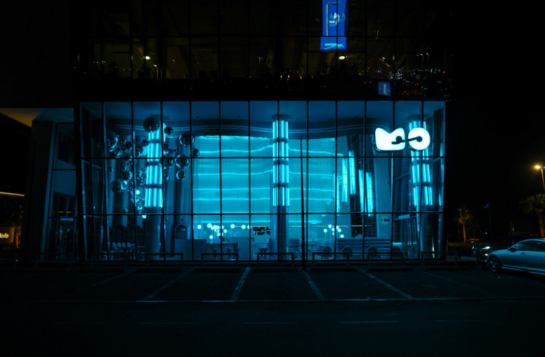Façade view by night - MO