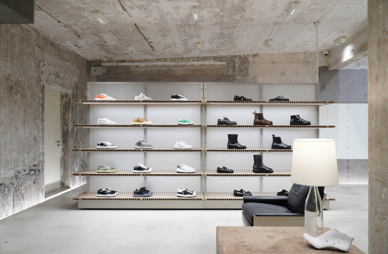 Mobile shoes rack - Siyan Liu