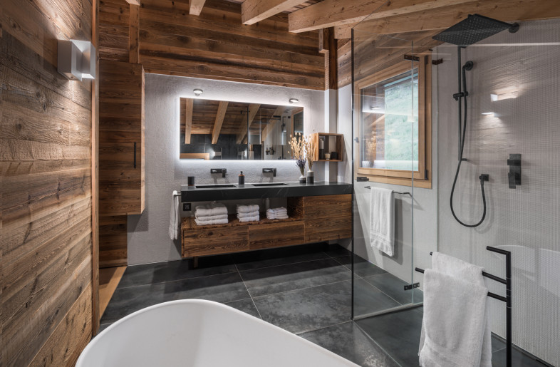 MASTER SUIT BATHROOM, 1 floor - KATERINA KOLKOVA