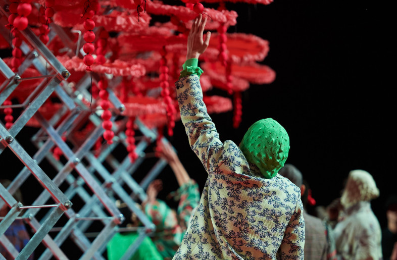An homage to the tomato, the fun, low-cost and performative aspects of Henrik Vibskov's AW23 fashion show space demonstrates the designer's position as an artist. - James Cochrane