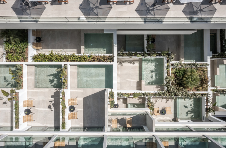 More than a simple retrofit, Hotel Niko completely remodels and transforms the outdated and uninspiring hotel into a new 5-star coastal resort - Rasmus Hjortshøj