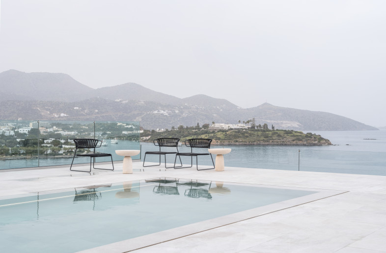 A new private terrace with pool occupies a formerly unitilised space above the restaurant - Rasmus Hjortshøj