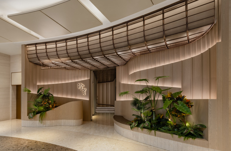 the entrance reminiscing a sailing junk boat - Wen Studio