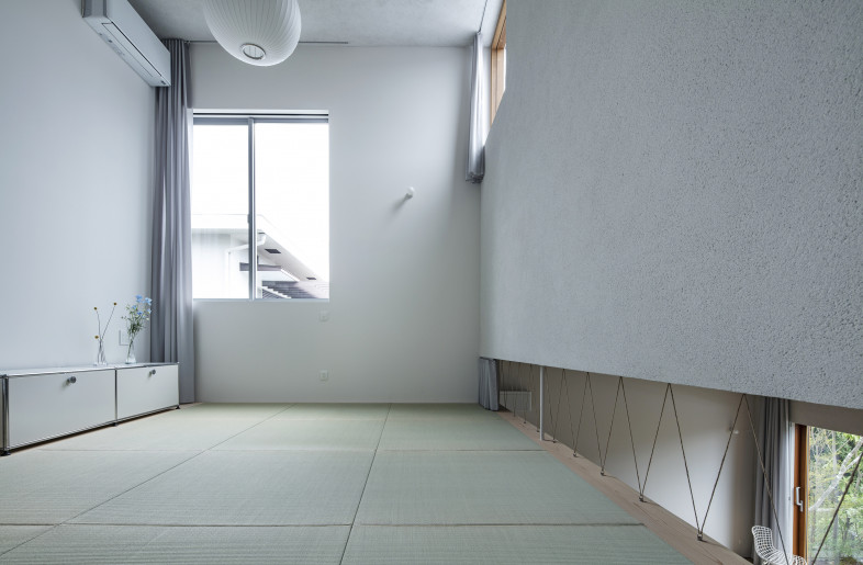 Tatami space and garden - Kenta Hasegawa