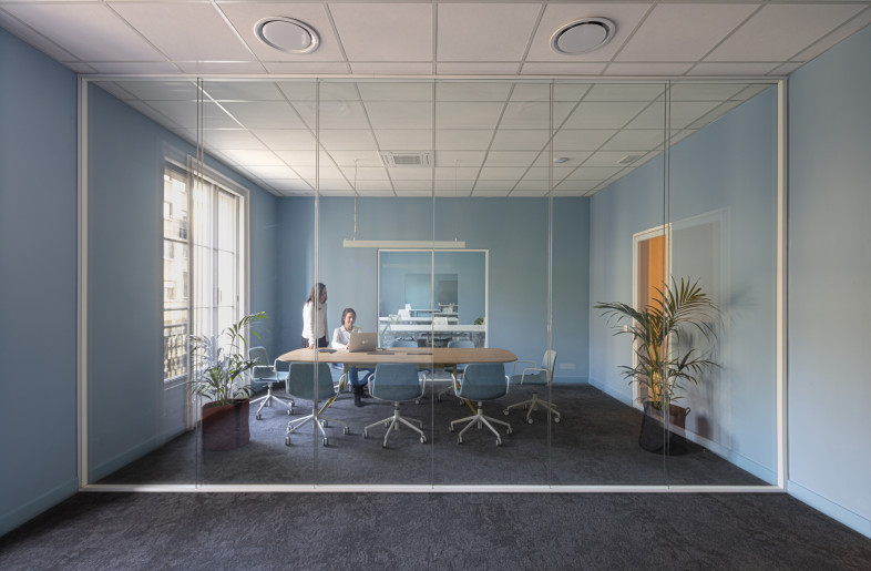 blue space - Adrià Goula