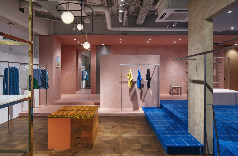 an area composed only orange colour in different materials - KENTA HASEGAWA