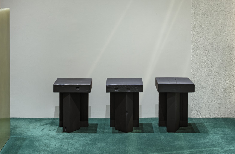 Fixture - Reclaimed wood stool - KENTA HASEGAWA