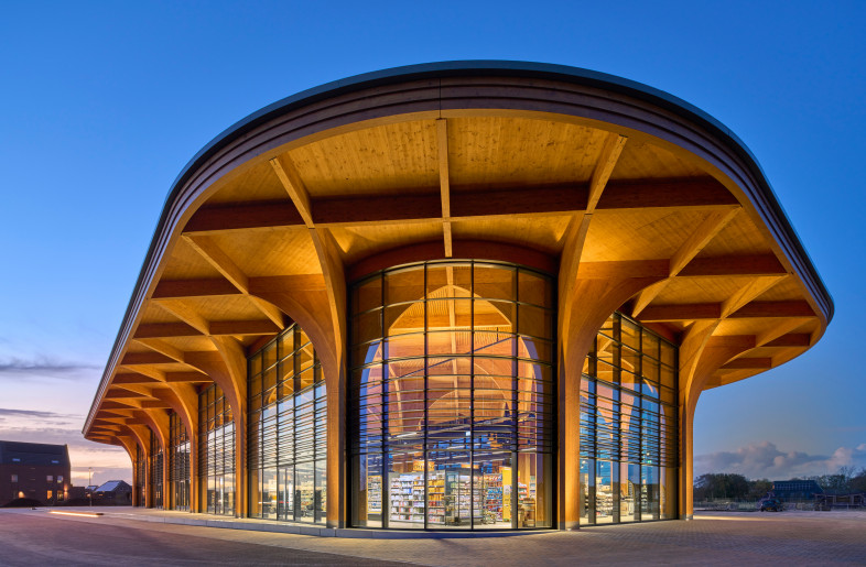 SuperHub outside 1 - Ronald Tilleman