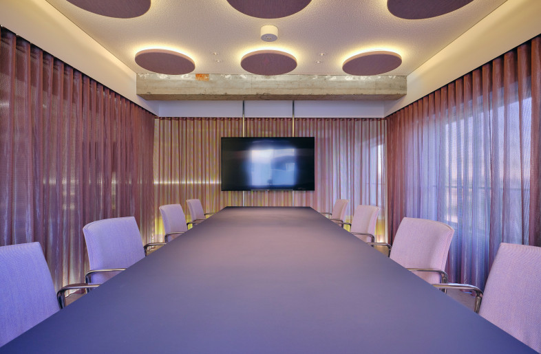 transparent and sound-absorbing curtains create soft boundaries - Masanori Kaneshita