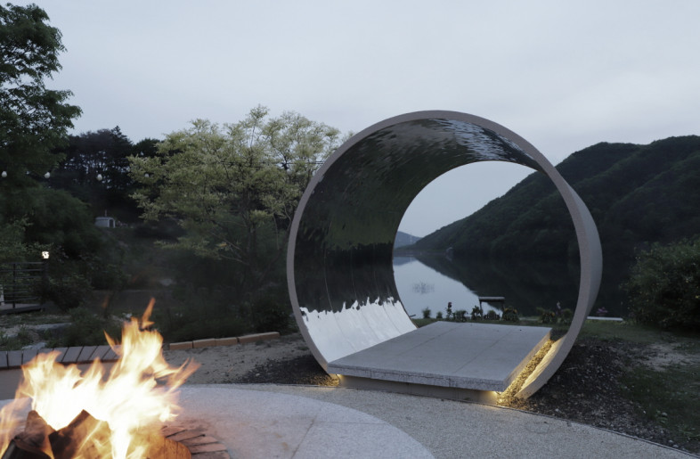 The Warmth of Lake 9