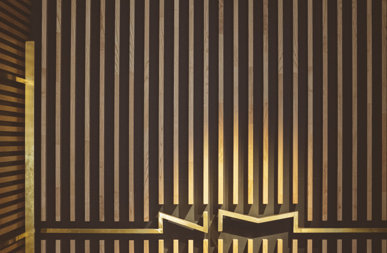 Entrance - Jonathan Hevia
