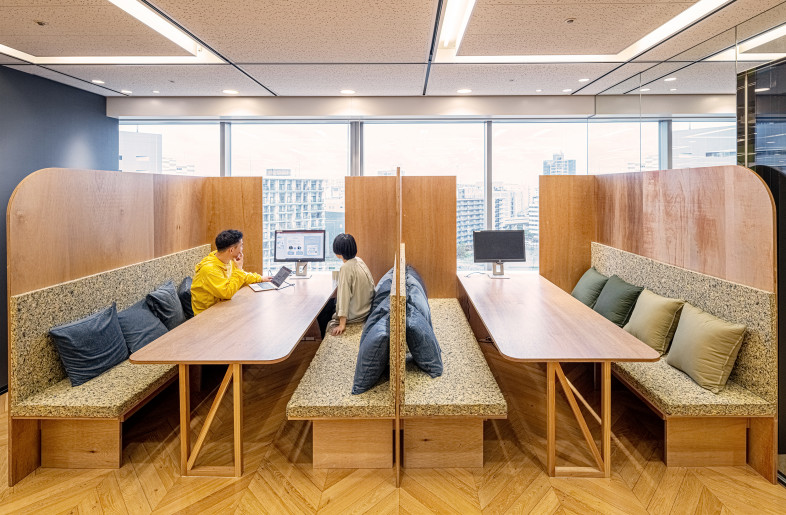 meeting spaces - Katsuhiro Aoki
