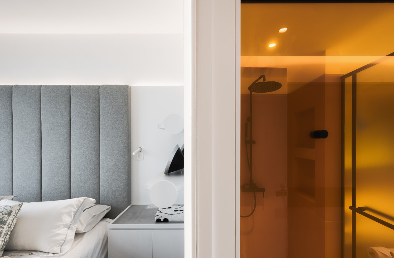 Master Bedroom and Bathroom in transition - Ken Wong Photography