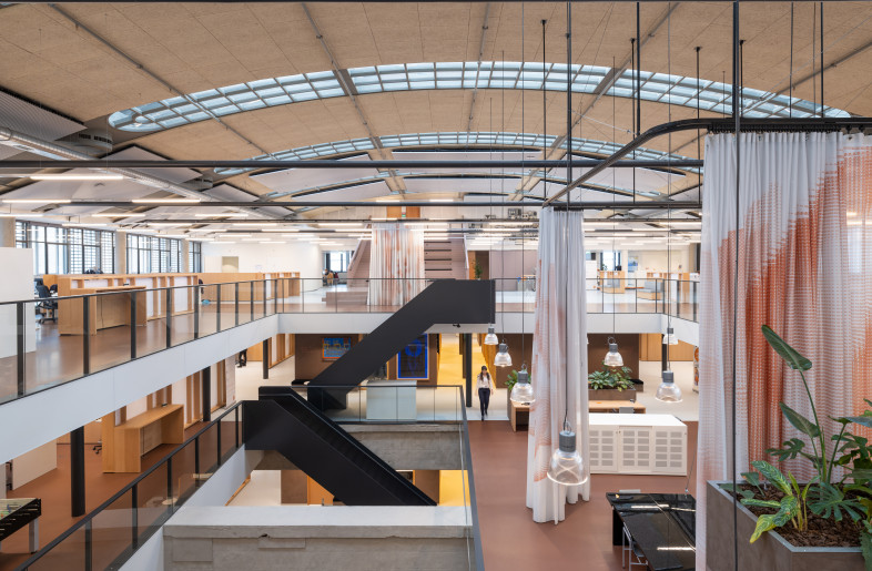 Interior Stationspostgebouw - Ossip van Duivenbode