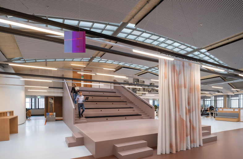 Interior Stationspostgebouw - Ossip van Duivenbode