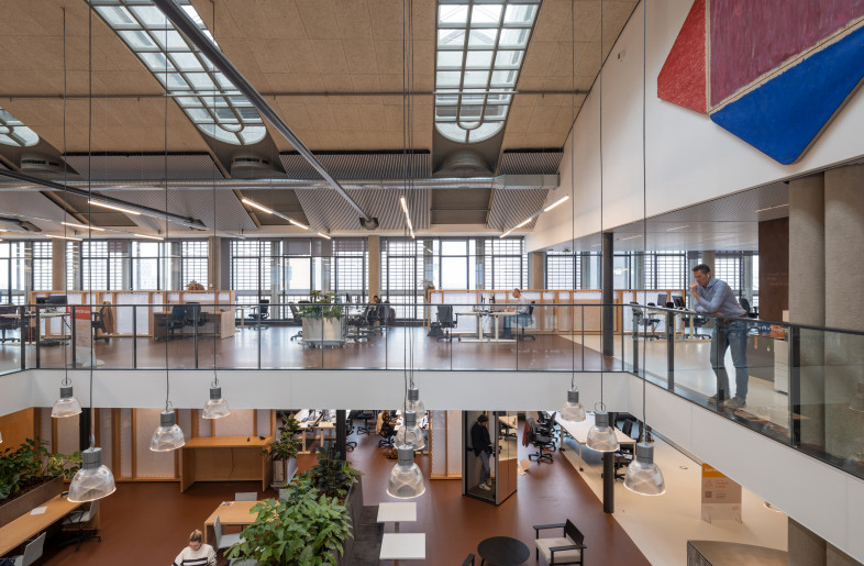 Interior Stationspostgebouw - Ossip van Duivenbode