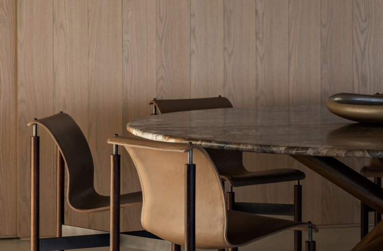 Dining area. Max dining chairs and Apache dining table, designed by Arthur Casas for +55 Design. - Fran Parente