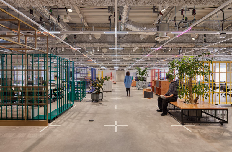 Create Floor 1 We divided the space into equal grids and aligned mobile pipe-frame furniture to create flexible project booths.  The cross-shaped lamps can be individually operated as a sign indicating the status of each project. Project teams on this floor are to interact and grow together through friendly rivalries.  The space encourages interdepartmental connection as a nurturing ground for business growth. - Nacása & Partners Inc. Keita Yamamoto