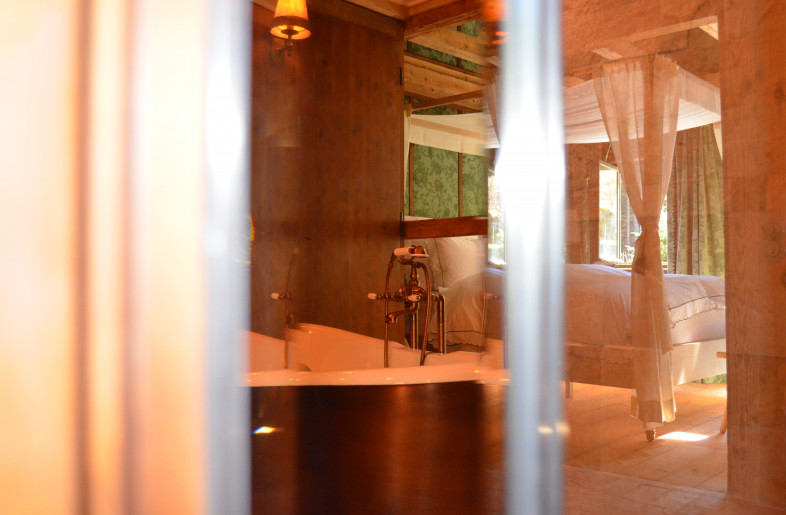 Bathroom atmosphere - Ioannis Jyftopoulos