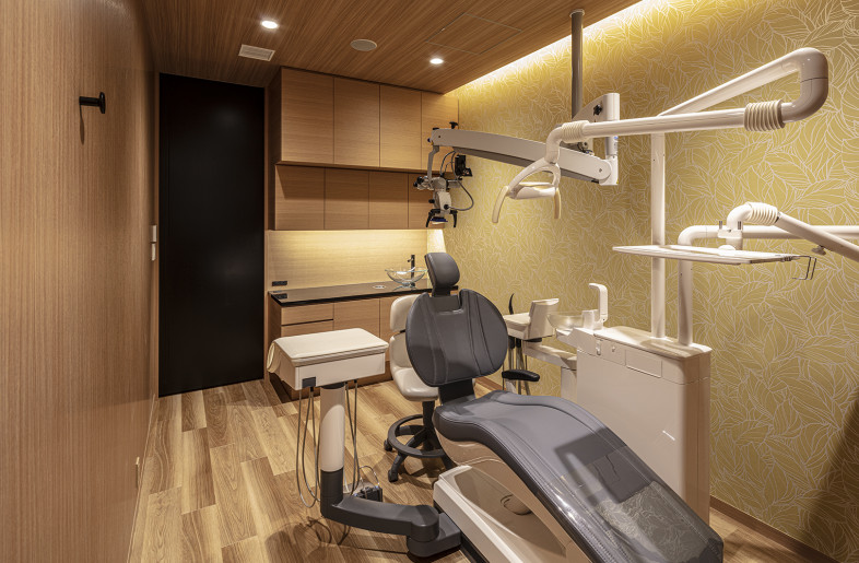 Treatment room - Satoshi Asakawa