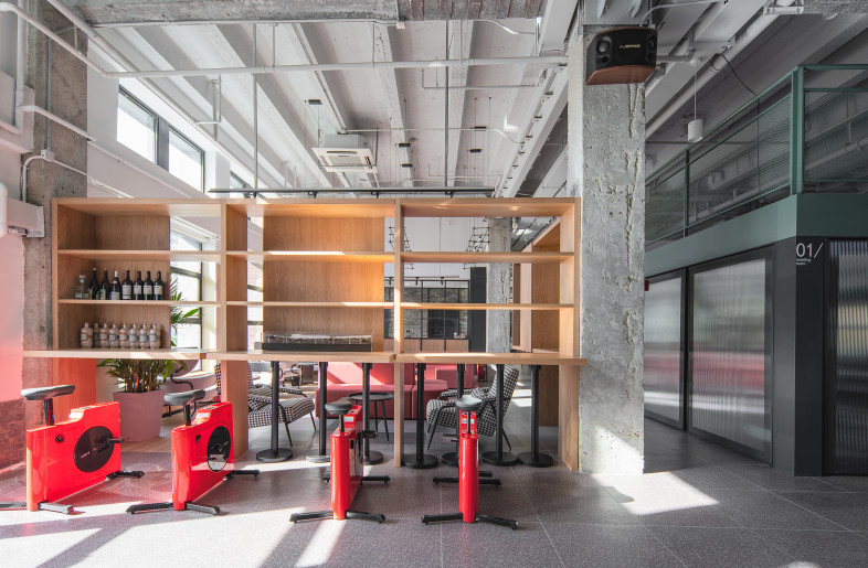 Fitness area and bar counter - MOWA