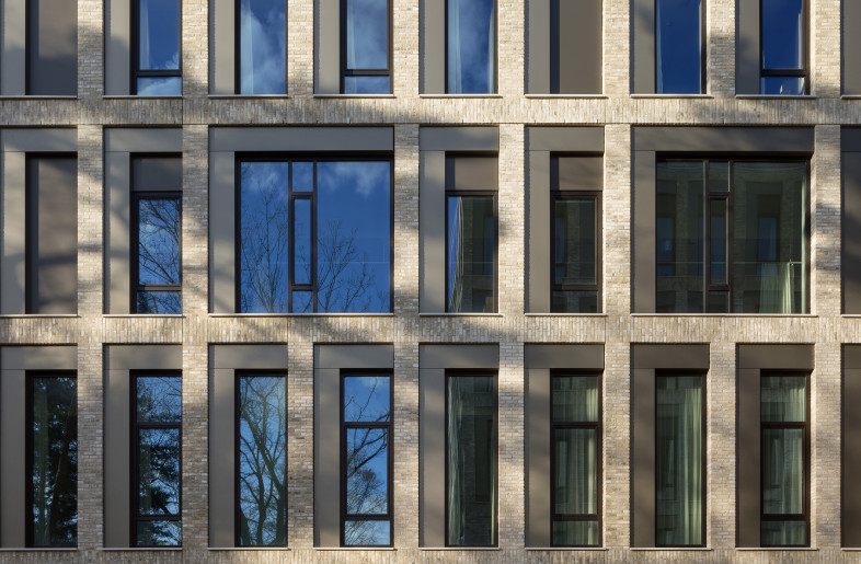 Facade - William Moore
