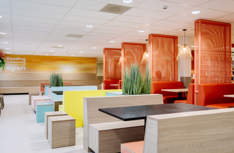 Seating area - Interior design Northgo College - KuóStudio - Photography by Sven Verbruggen
