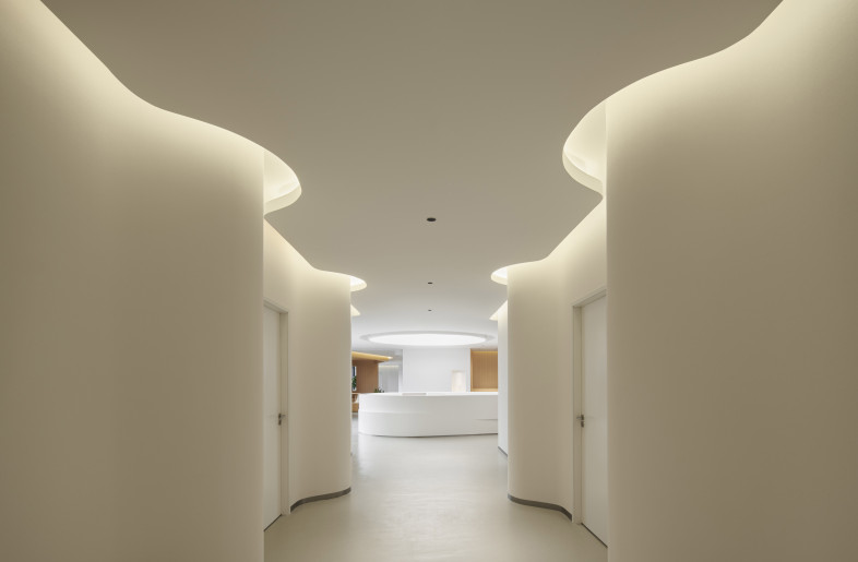 diagnostic area corridor - Yang Junning