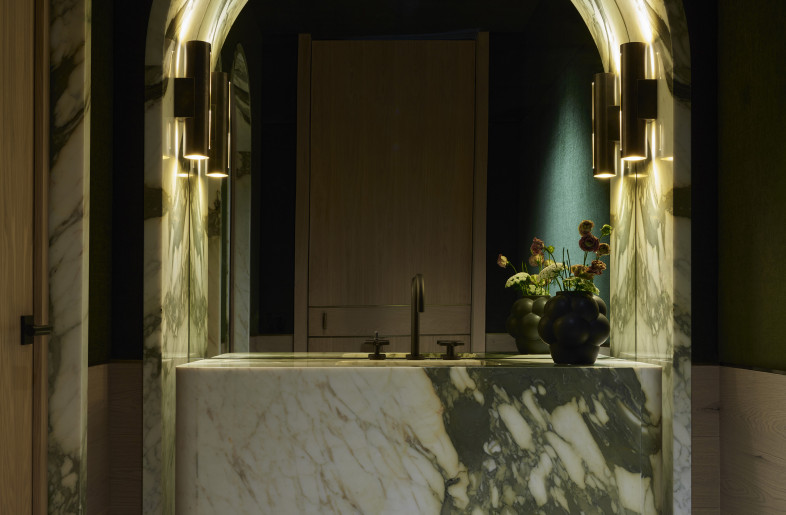 Guest Bathroom - Fernando Marroquín