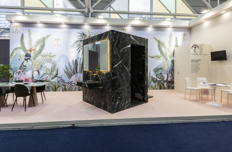 3/4 view of Monolith - Giuseppe Suma