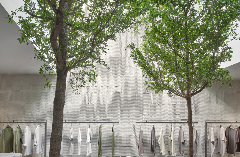5m high trees in middle section with glass roof - Maarten Willemstein