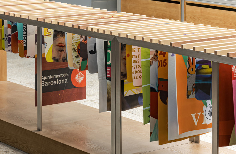 Sample display case - Chio Yongjoon