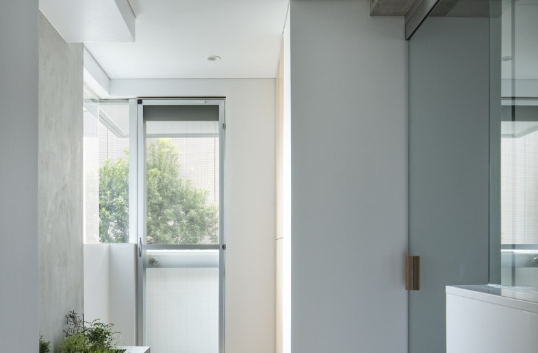 Entrance hall - Kenta Hasegawa