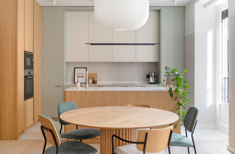 Kitchen dining area - Carla Capdevila
