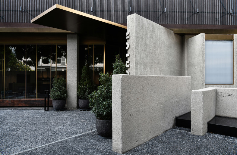 The courtyard floor and landscaped pond installed at a forty-five-degree angle reinforce the dynamic nature of the environment, as well as integrate harmoniously into the interior spatial movement. - Xiaodong Xu
