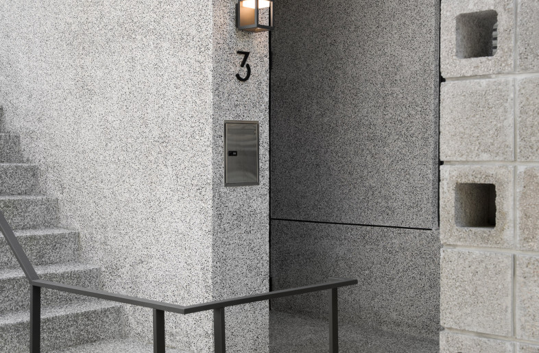 入口 - C house