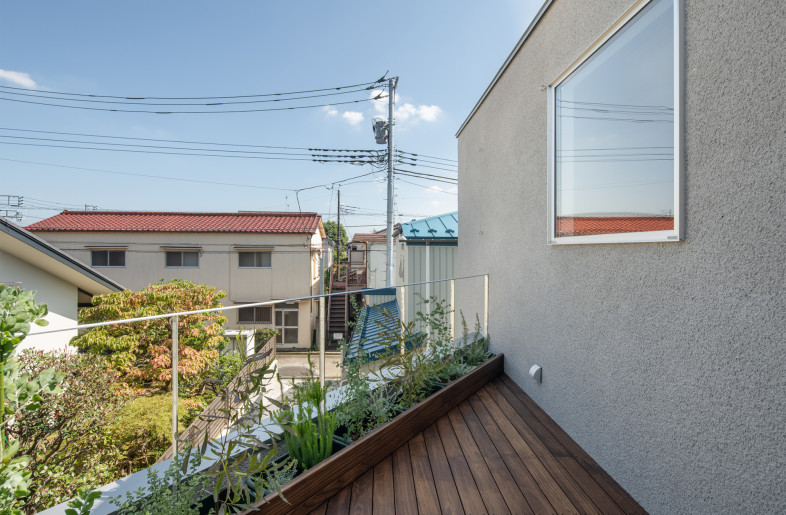 Roof terrace'Sankaku Common' - ToLoLo studio