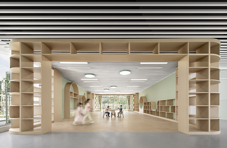Public Space - SHI XIANG WAN HE