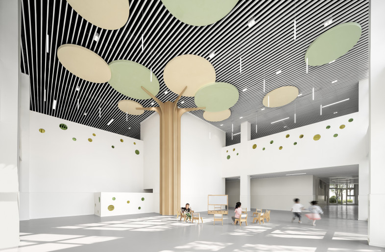 Public Space - SHI XIANG WAN HE