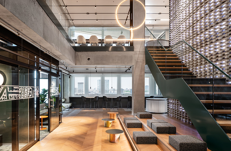Customer and training areas are located on the 12th and 13th floor of the building. - Philip Kottlorz