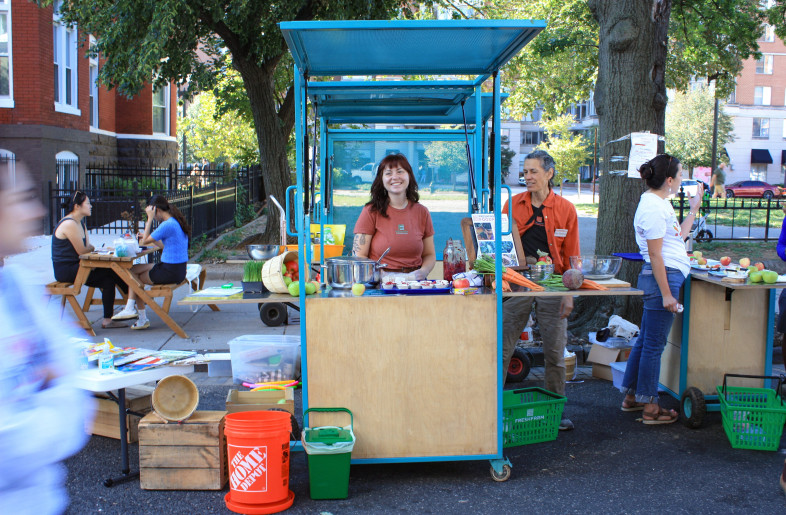 Weekly farmer's market - EL Studio