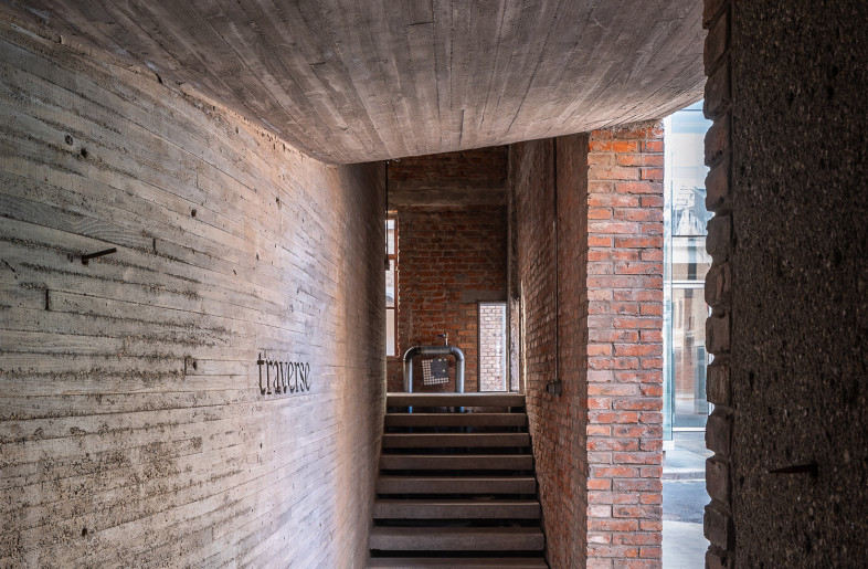 F1_Entrance - Gao Hanzhi