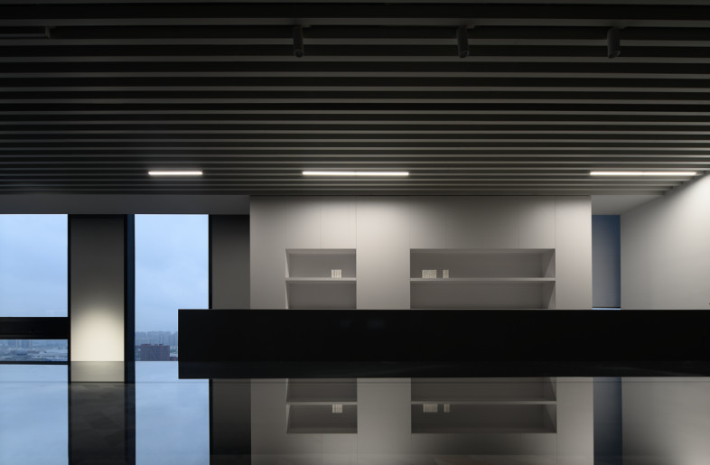 corner of the fashion exhibition hall - XU Yiwen