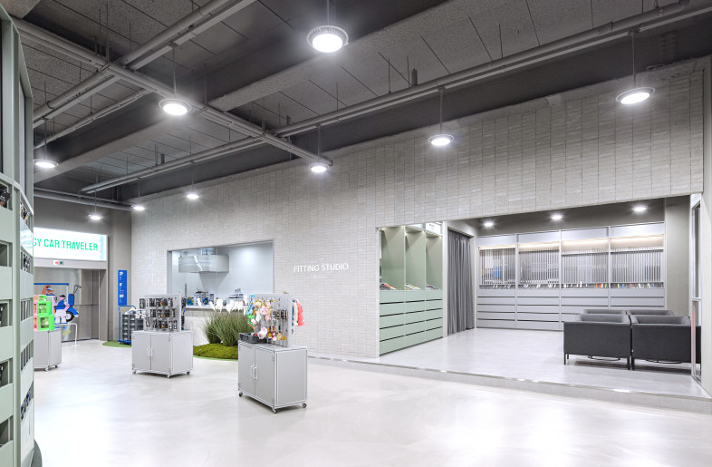 BRAND ZONE / BESPOKE LAB - designm4