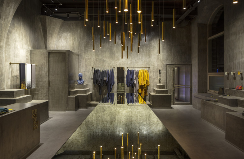 Central Island Display - Niveditaa Gupta