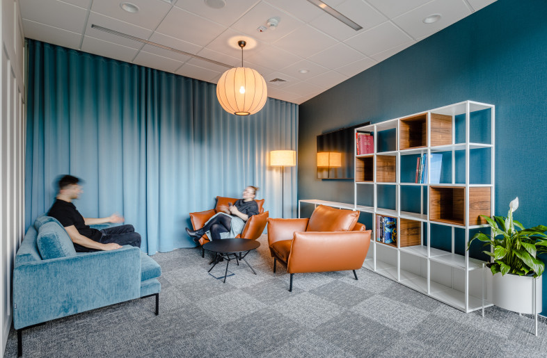 The design of the office not only meets but reflects the actual needs of staff, placing their well-being at the forefront. - Adam Grzesik