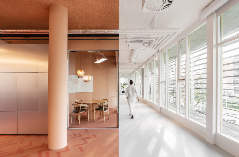 The design features a natural flow along the entire facade, with central volumes creating different enclosed spaces. - Giovanni Nardi