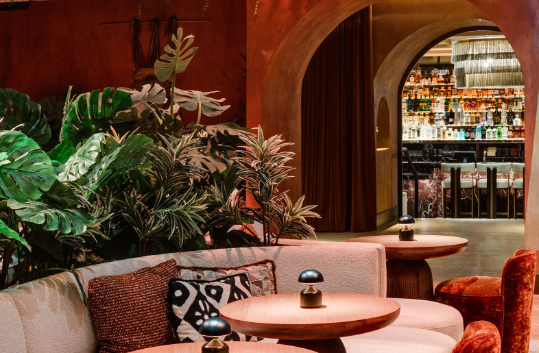 Lounge Club 2 floor - Alex T
